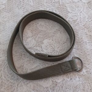 VTG 100% COTTON OLIVE D-RING/WEB BELT MEDIUM (40" END TO END) MADE IN BULGARIA